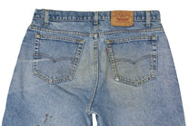 Vintage Levi’s • 36 mens / 34 wmns