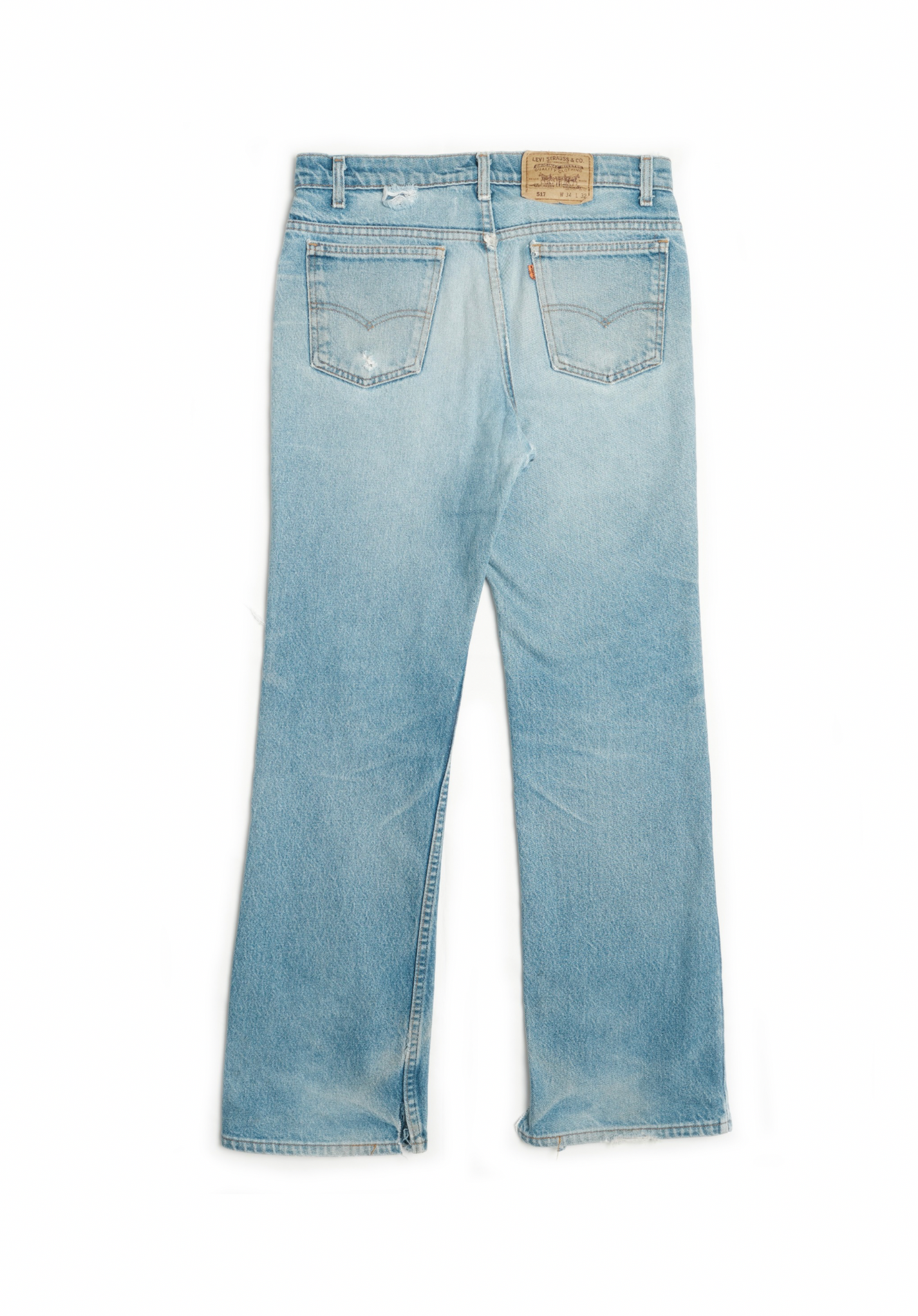 Vintage Levi’s • 32 men’s / 30 wmns