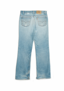 Vintage Levi’s • 32 men’s / 30 wmns