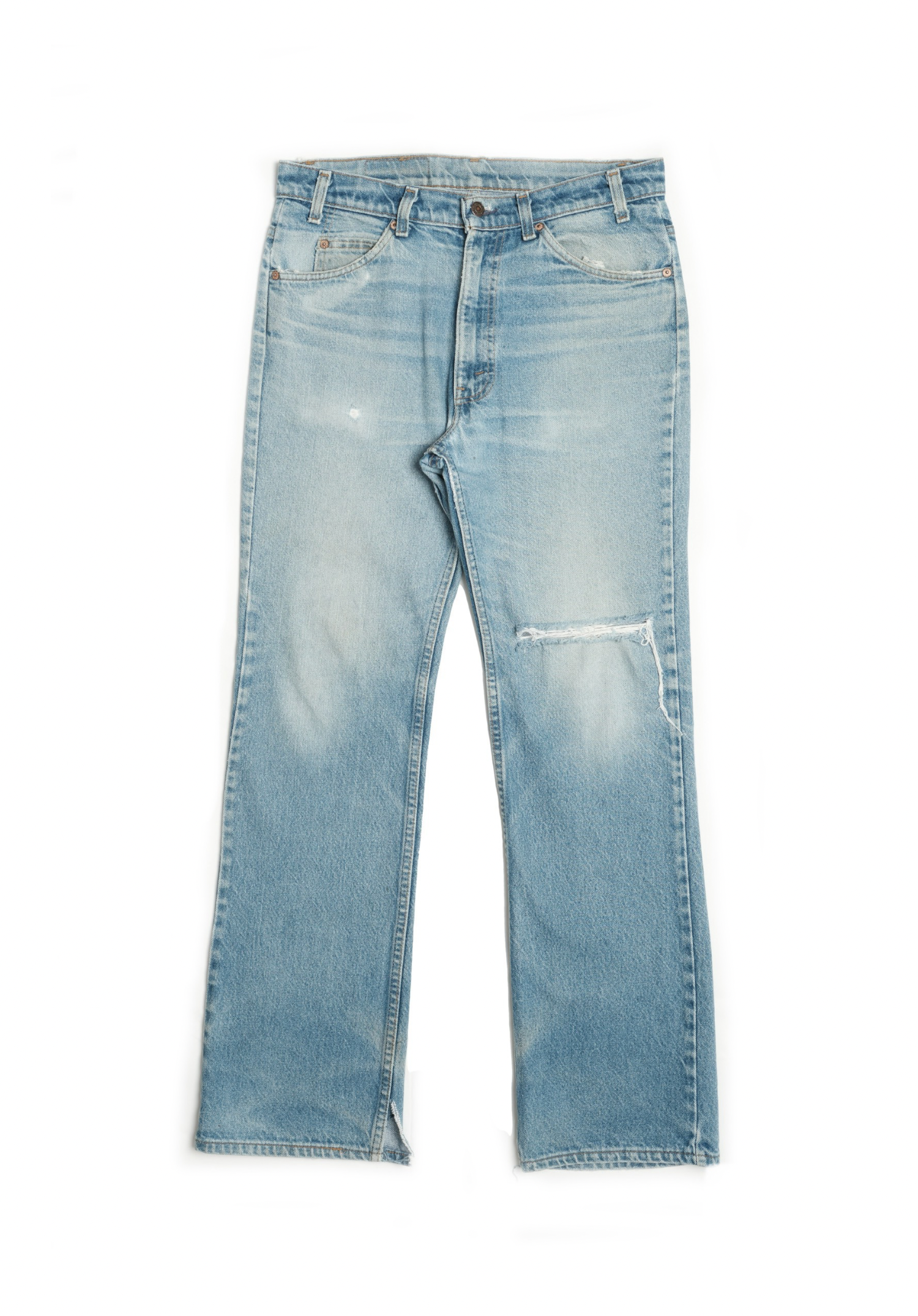 Vintage Levi’s • 32 men’s / 30 wmns