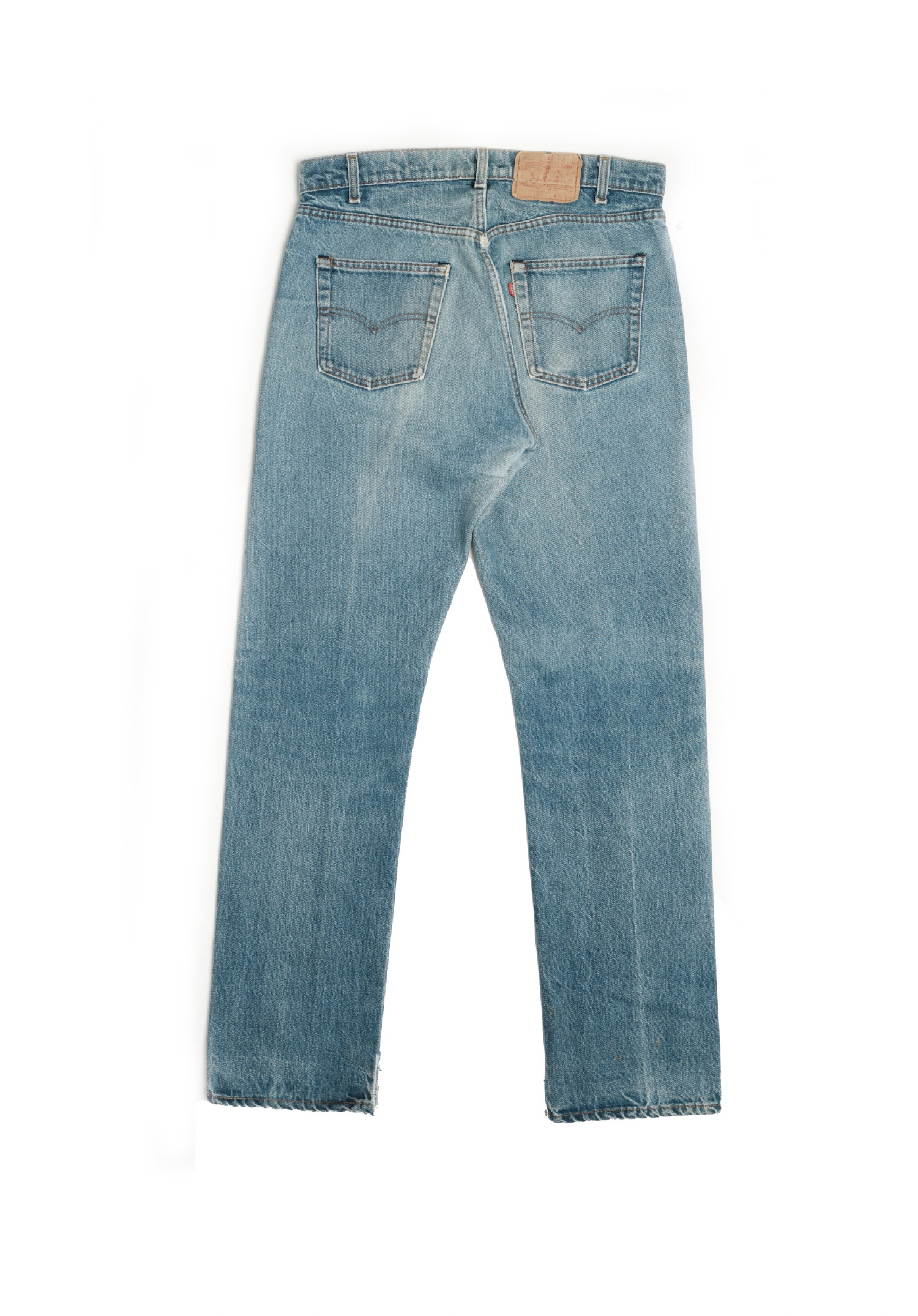 Vintage Levi’s • 34 mens / 32 wmns