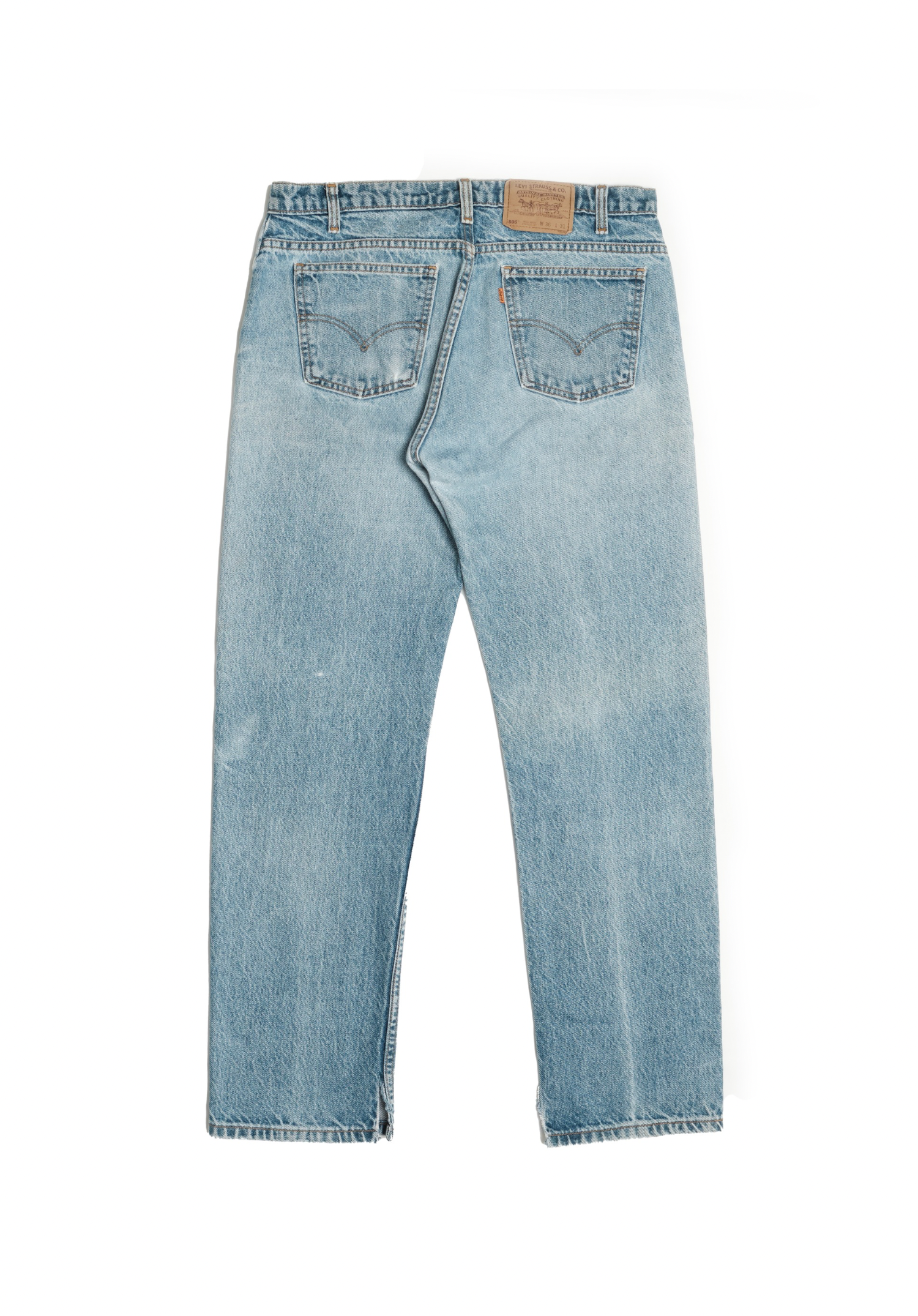 Vintage Levi’s • 36 mens / 34 wmns