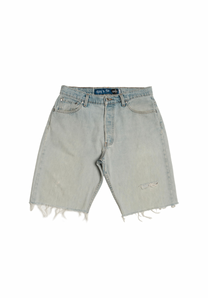 Vintage Levi’s Shorts • 32 mens / 30 wmns