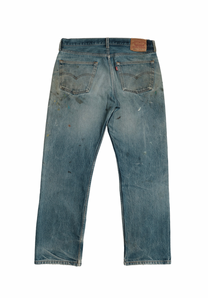 Vintage Levi’s • 34 mens / 32 wmns