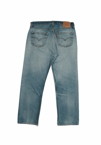 Vintage Levi’s • 34 mens / 32 wmns