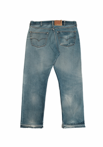 Vintage Levi’s • 38 mens / 36 wmns