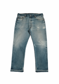 Vintage Levi’s • 38 mens / 36 wmns