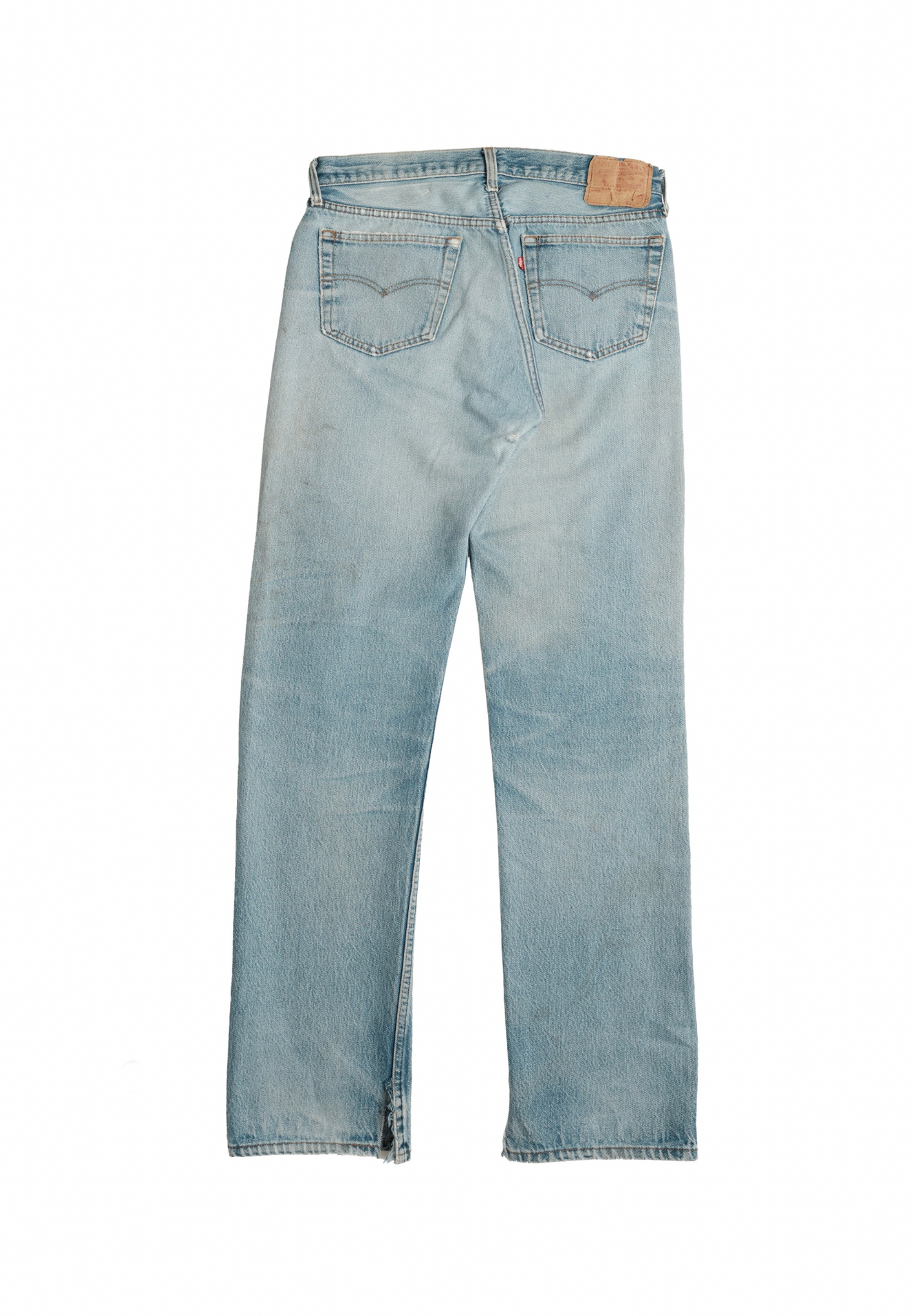 Vintage Levi’s • 33 mens / 31 wmns