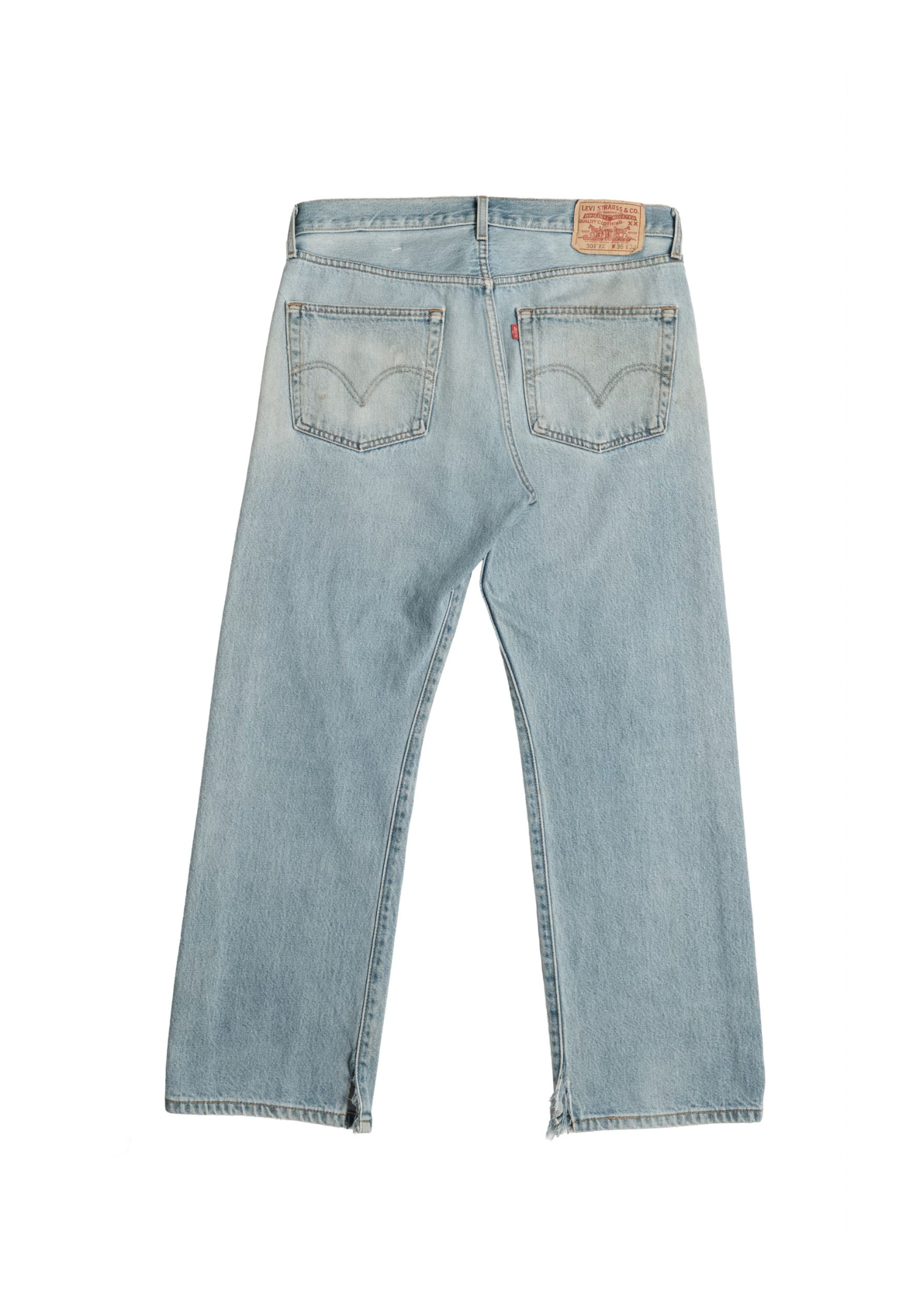 Vintage Levi’s • 34 mens / 32 wmns