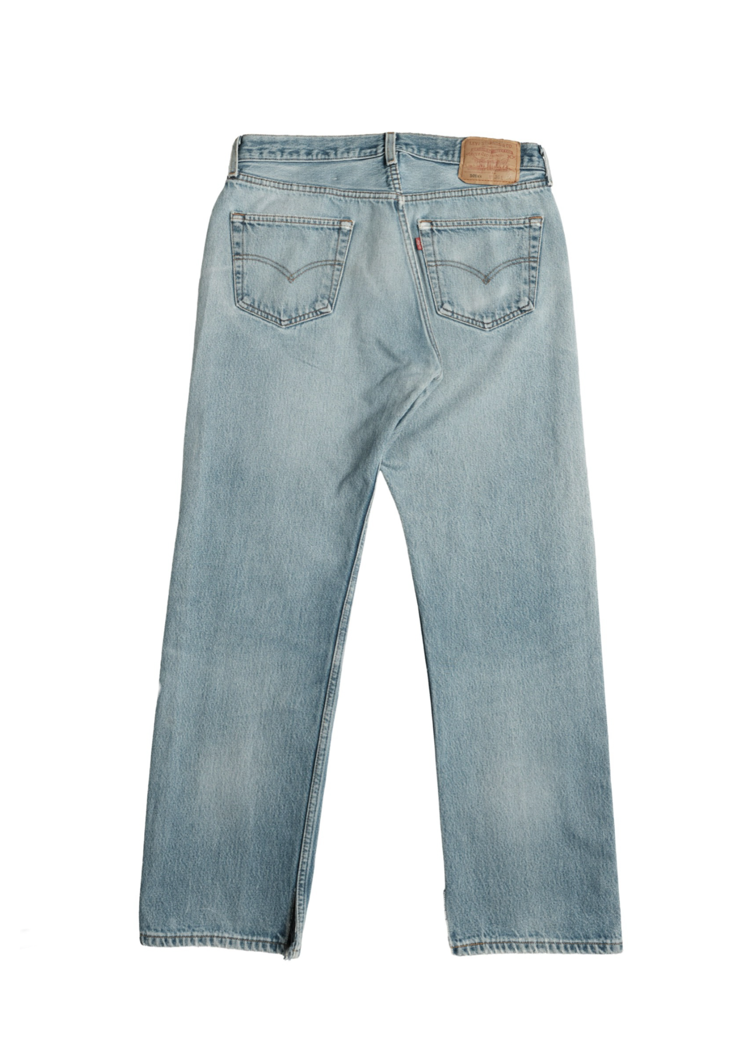 Vintage Levi’s • 33 mens / 31 wmns