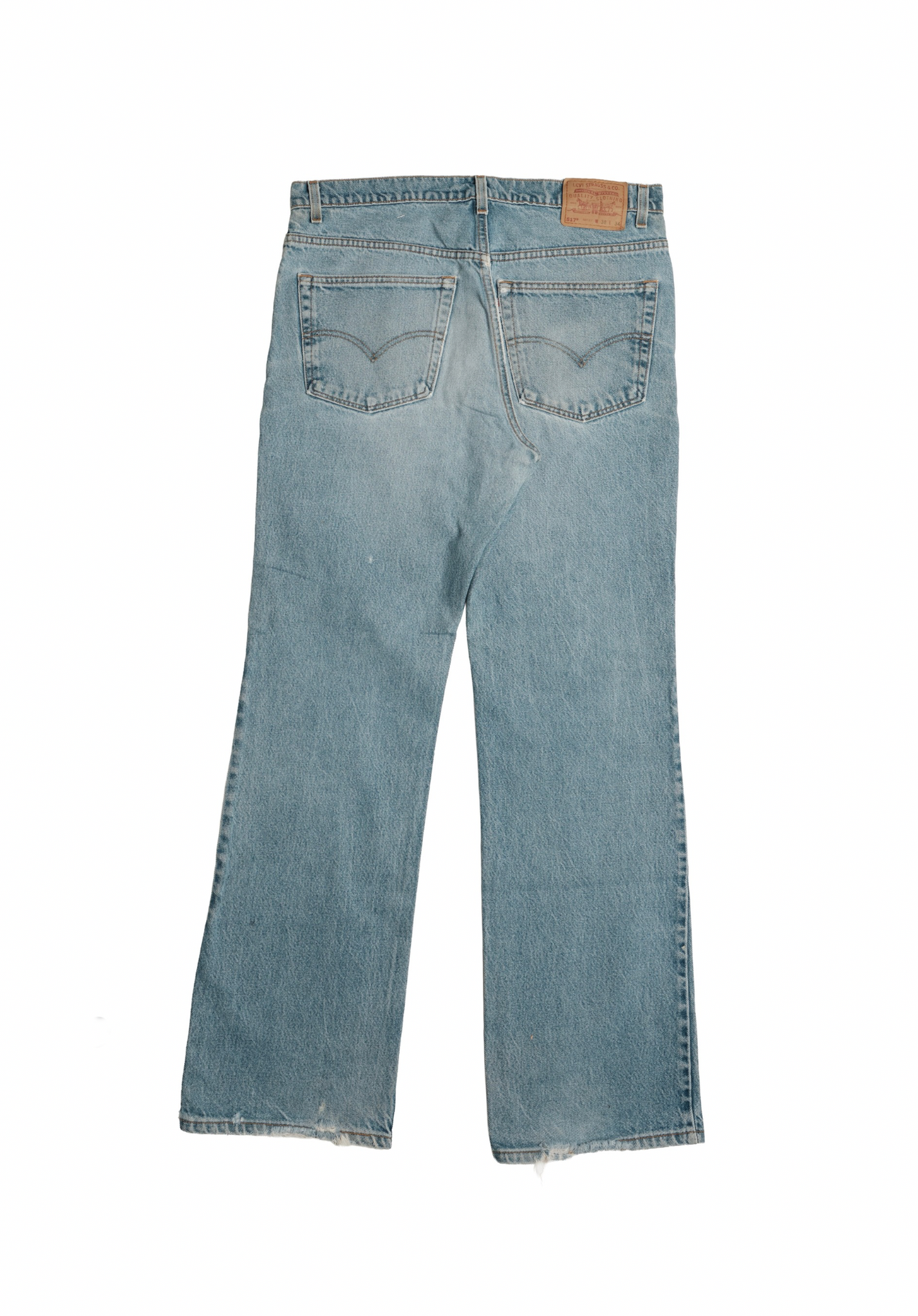 Vintage Levi’s • 36 mens / 34 wmns