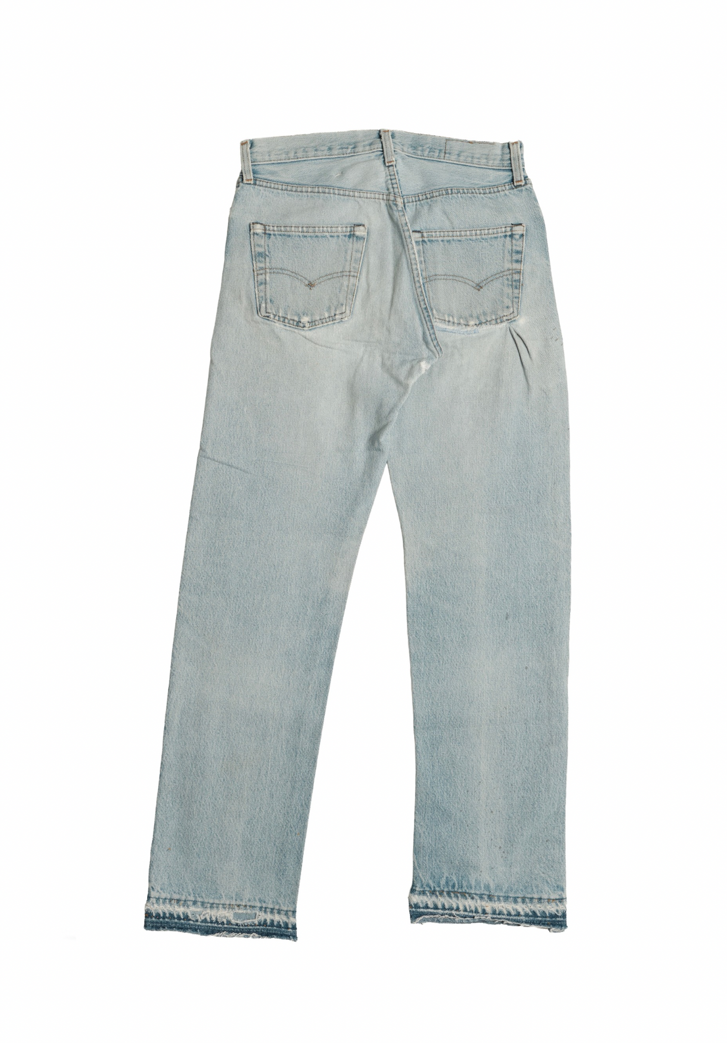 Vintage Levi’s • 28 mens / 26 wmns
