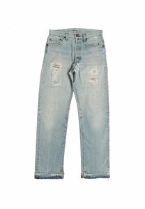 Vintage Levi’s • 28 mens / 26 wmns