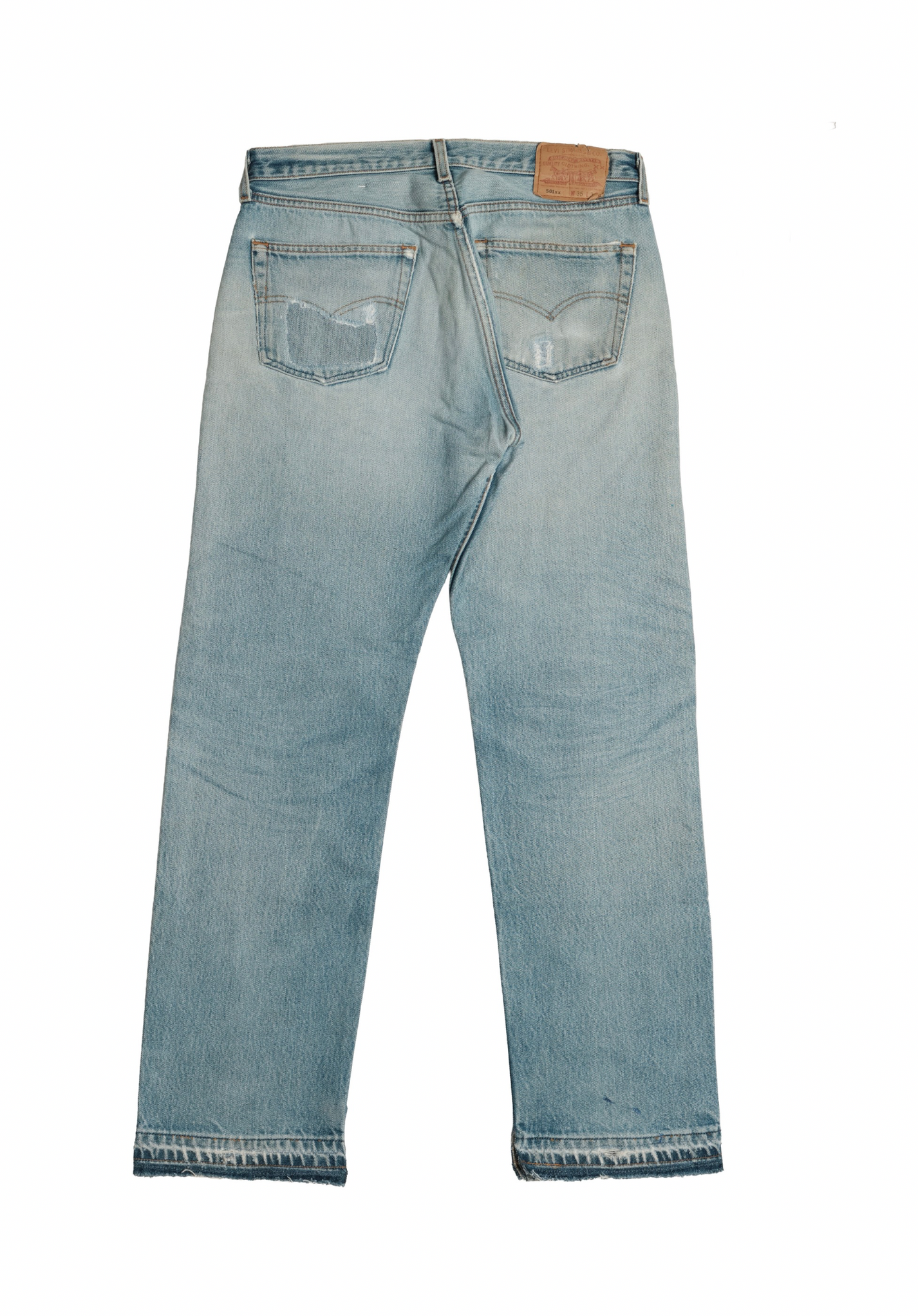 Vintage Levi’s • 33 mens / 31 wmns