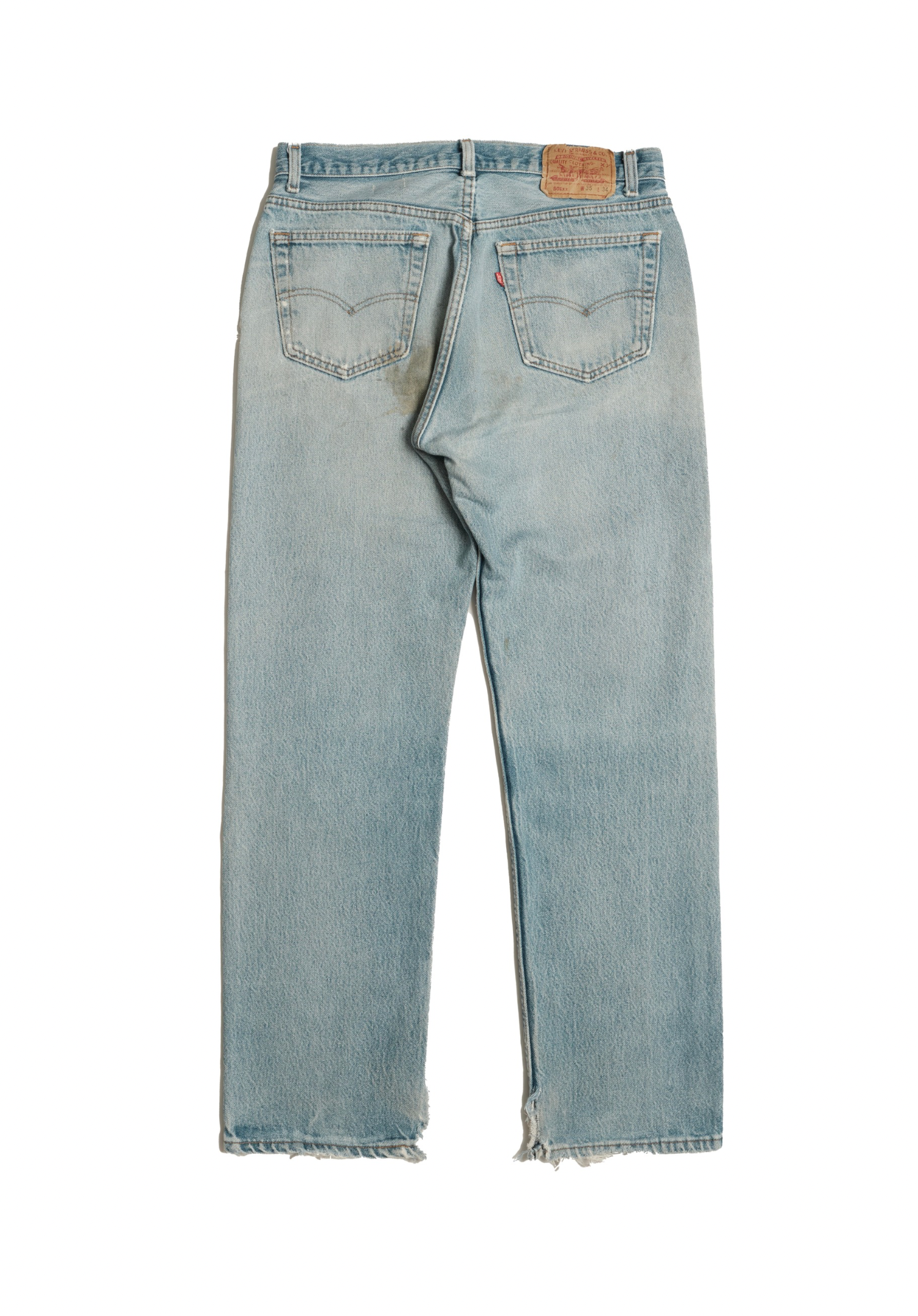 Vintage Levi’s • 32 mens / 30 wmns