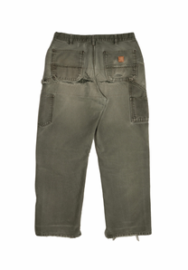 Vintage Carhartt Jeans • 34 mens / 32 wmns