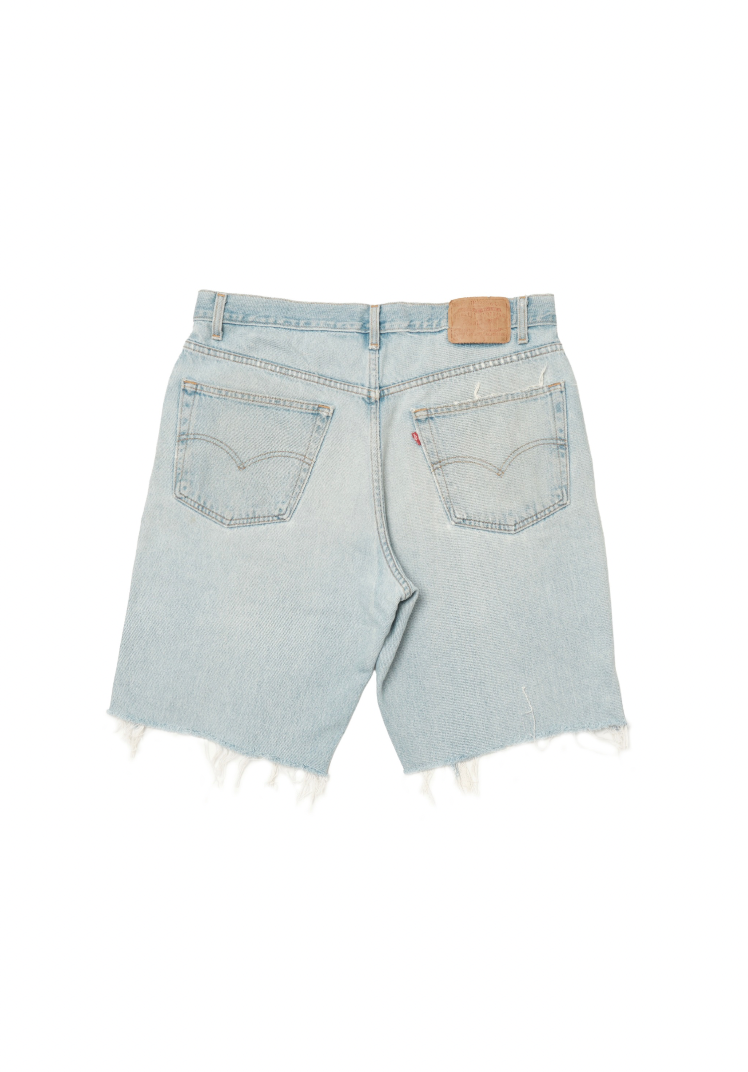 Vintage Levi’s Shorts • 34 mens / 32 wmns