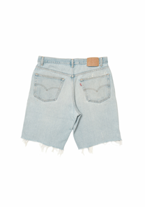 Vintage Levi’s Shorts • 34 mens / 32 wmns