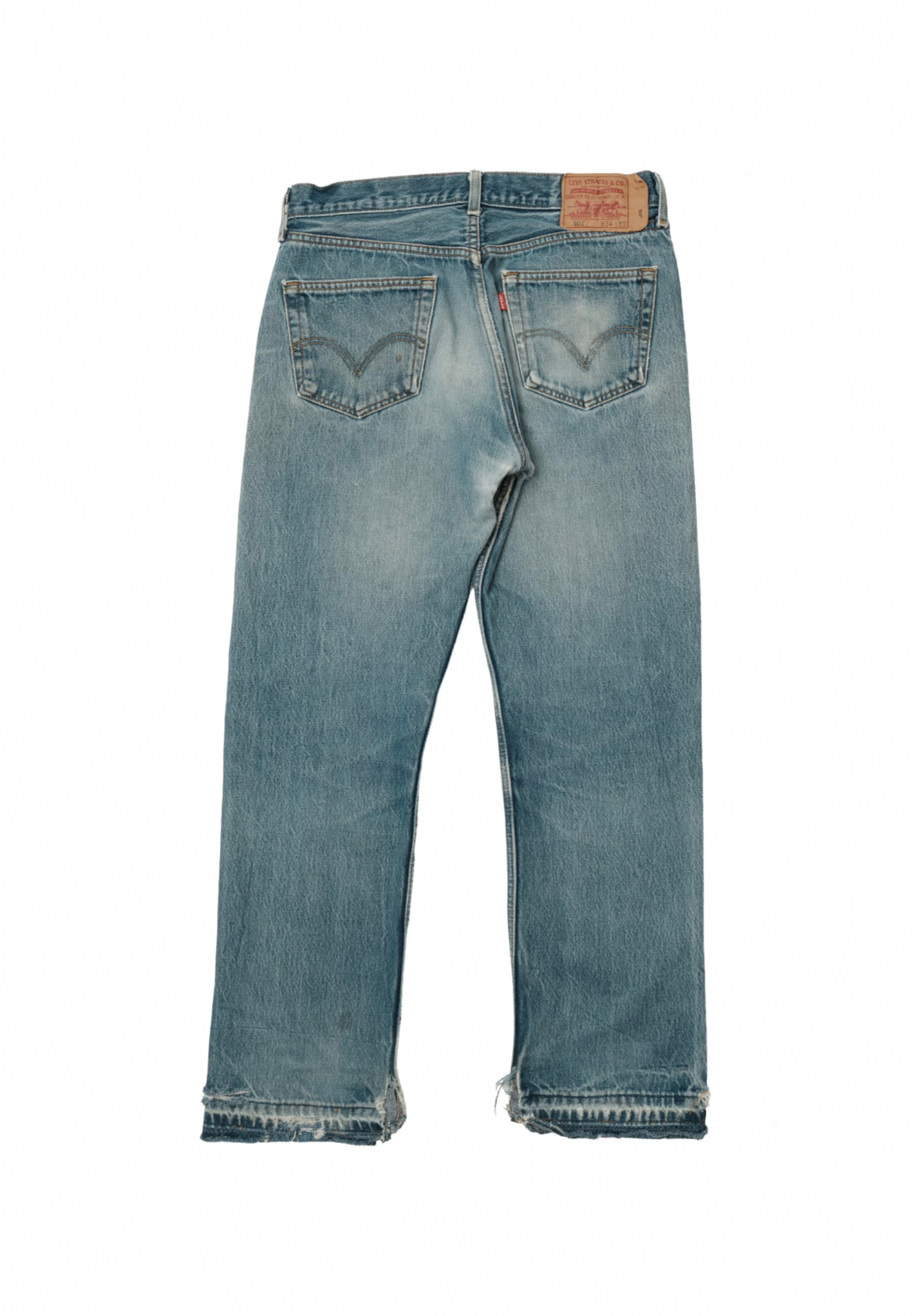 Vintage Levi’s • 32 mens / 30 wmns