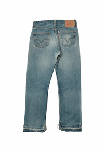 Vintage Levi’s • 32 mens / 30 wmns