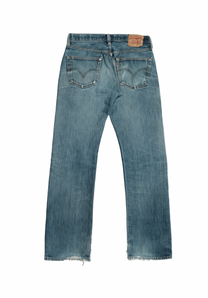 Vintage Levi’s • 32 mens / 30 wmns
