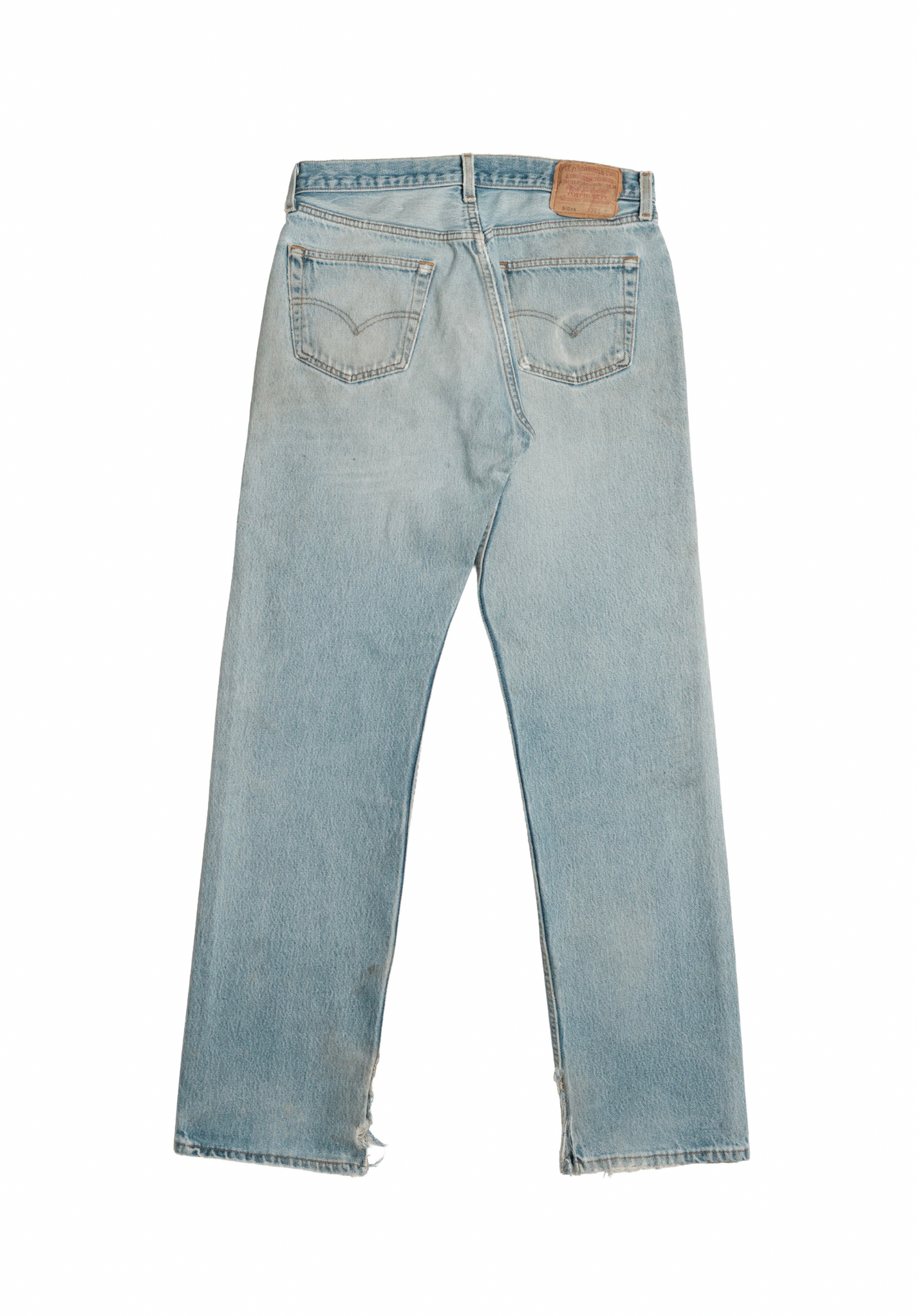 Vintage Levi’s • 32 mens / 30 wmns