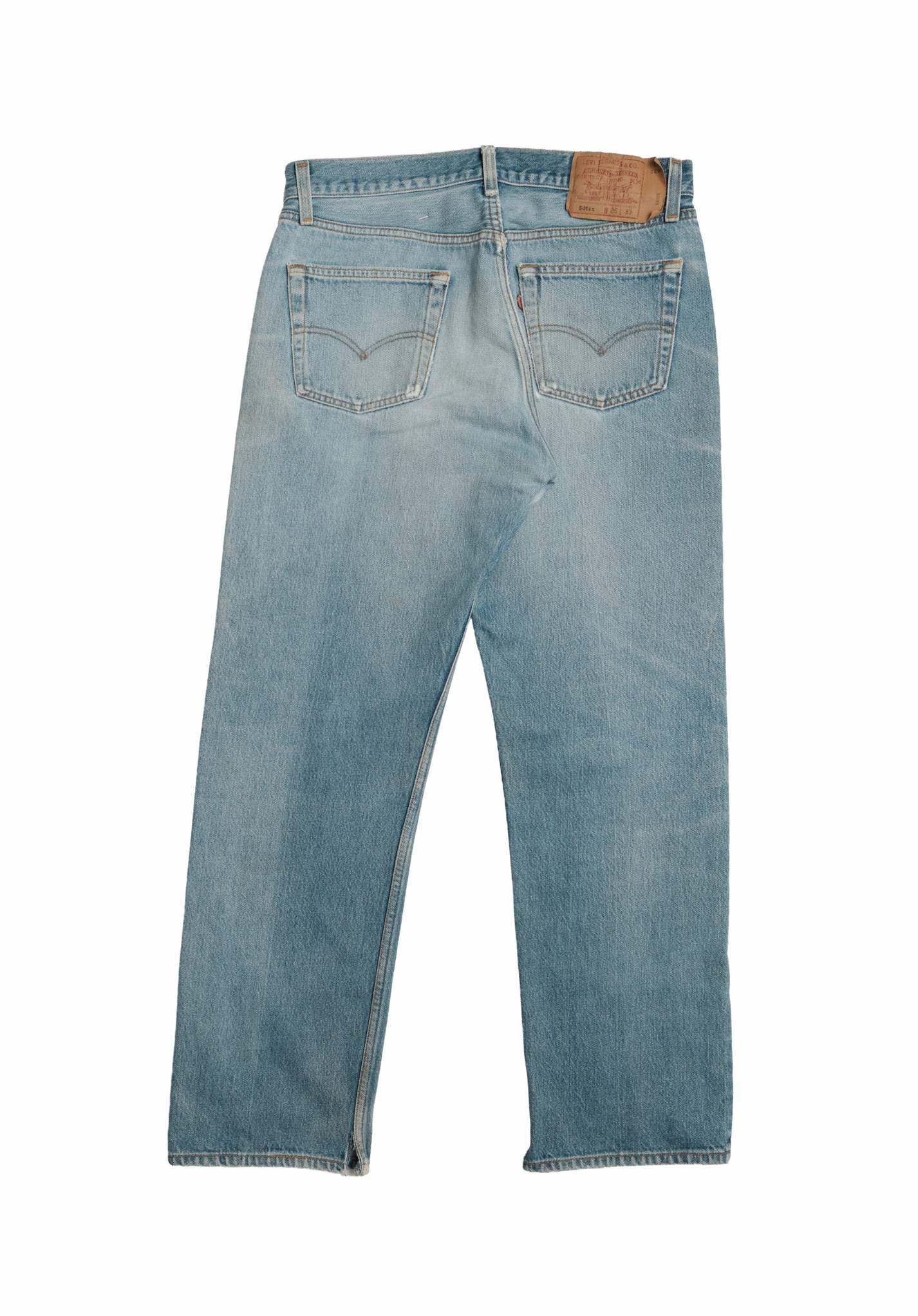 Vintage Levi’s • 32 mens / 30 wmns