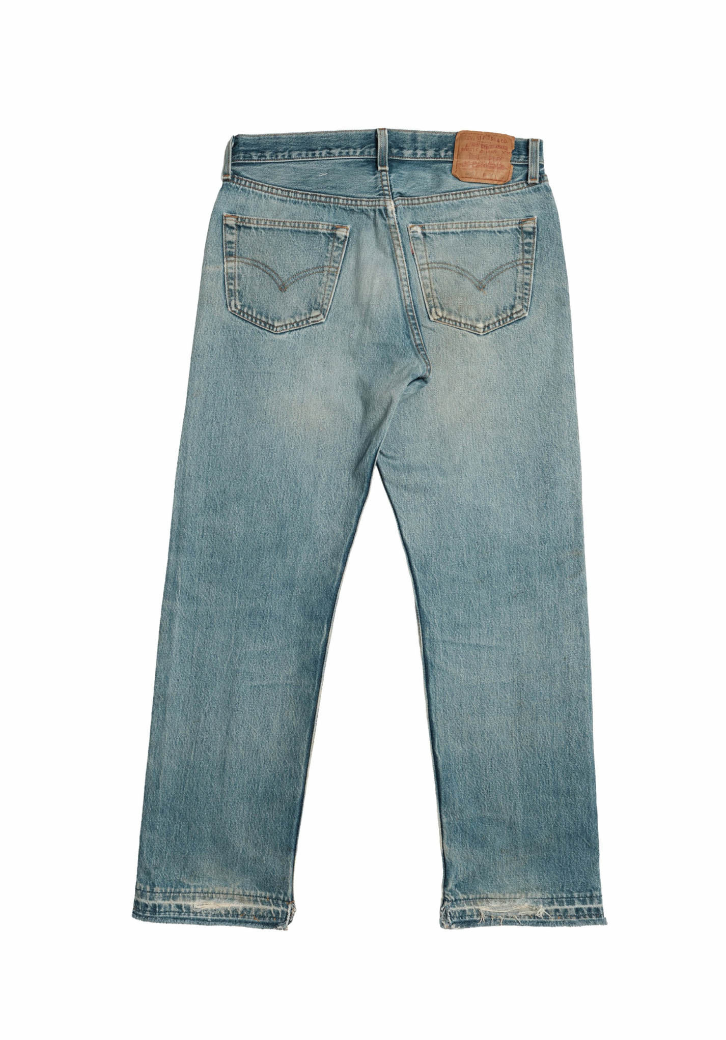 Vintage Levi’s • 32 mens / 30 wmns