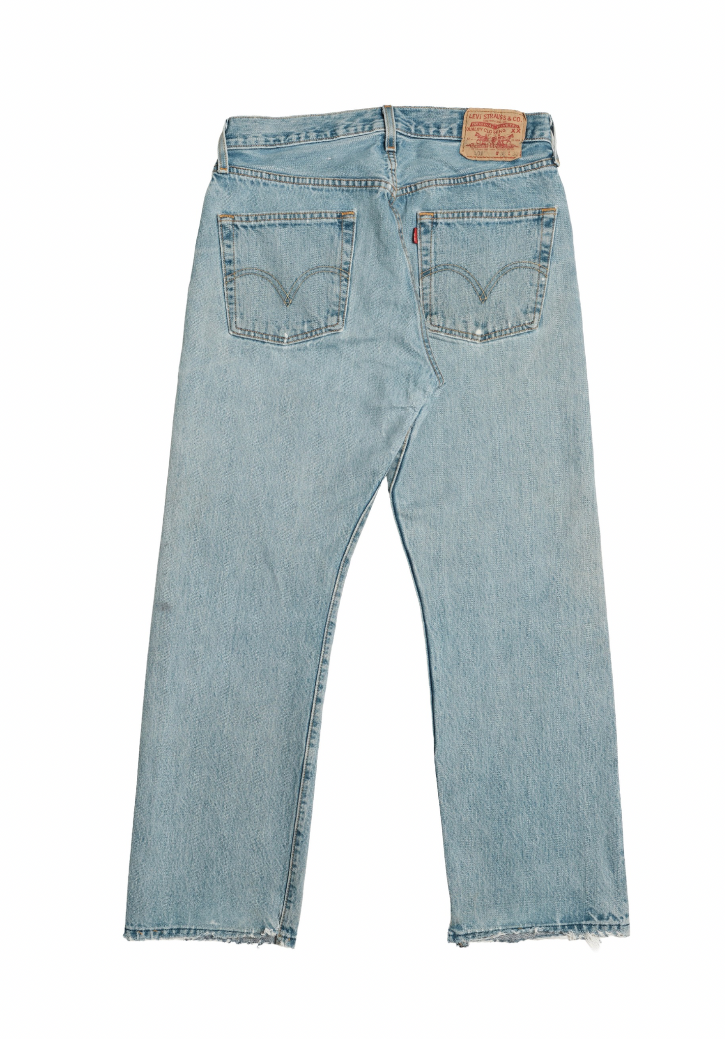 Vintage Levi’s • 31 mens / 29 wmns