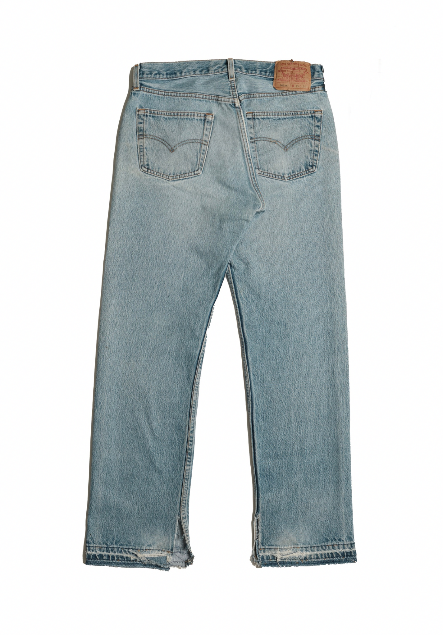 Vintage Levi’s • 32 mens / 30 wmns