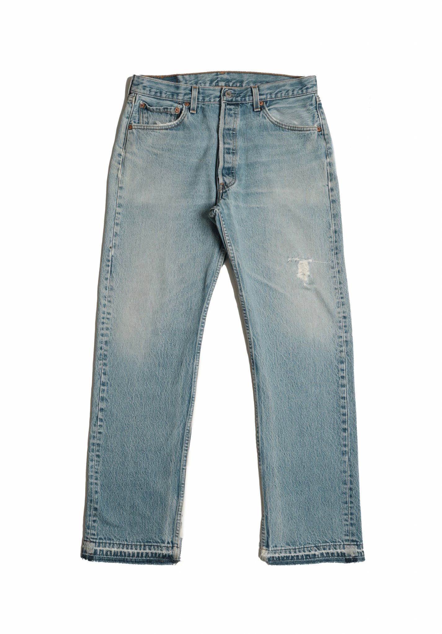 Vintage Levi’s • 32 mens / 30 wmns