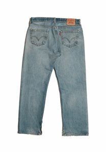 Vintage Levi’s • 36 mens / 34 wmns