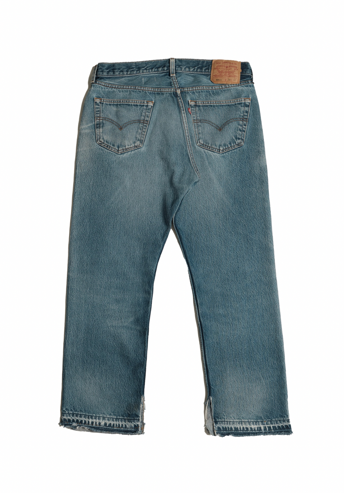 Vintage Levi’s • 34 mens / 32 wmns