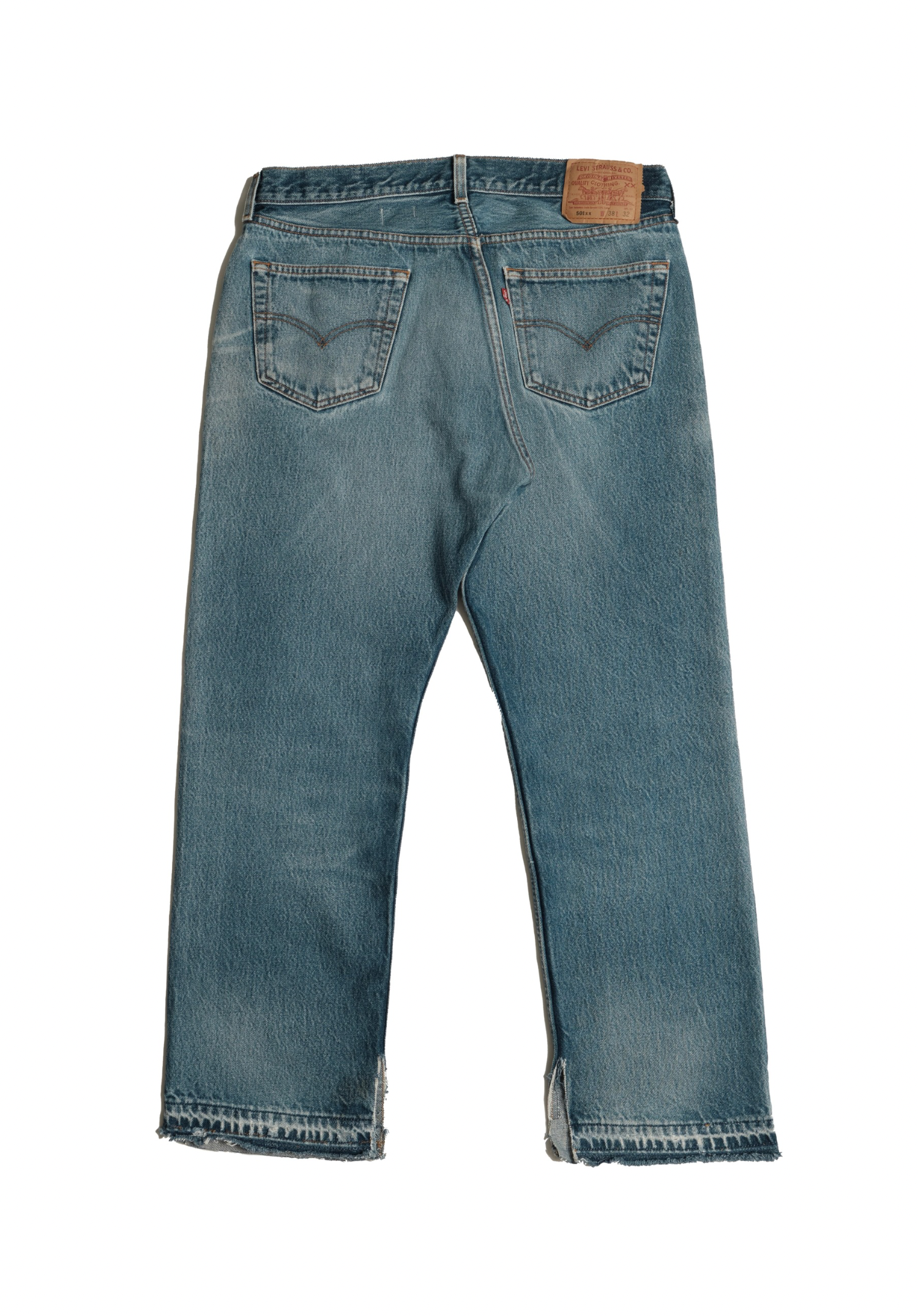 Vintage Levi’s • 34 mens / 32 wmns