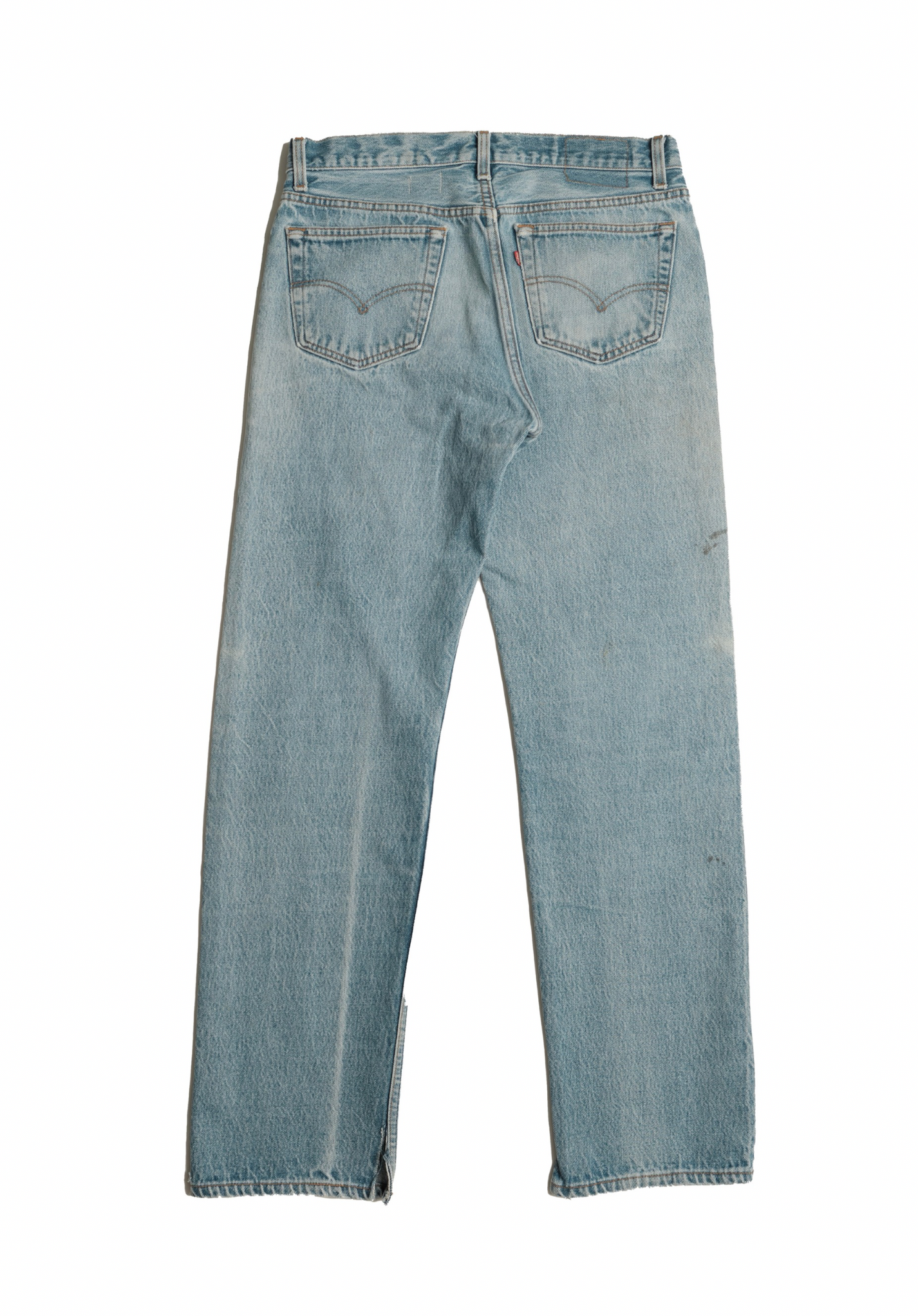 Vintage Levi’s • 32 mens / 30 wmns