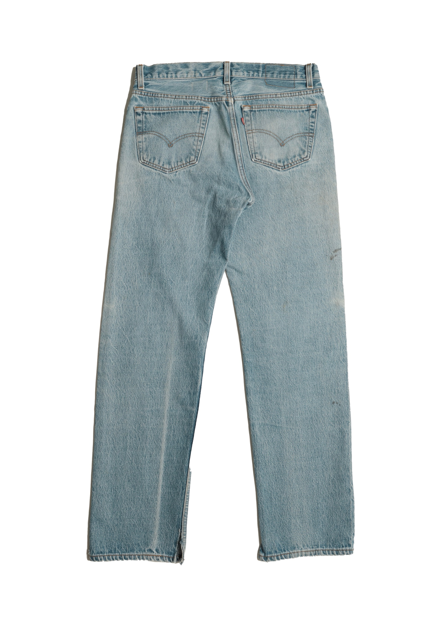Vintage Levi’s • 32 mens / 30 wmns