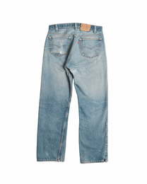 Vintage Levi’s • 31 mens / 29 wmns