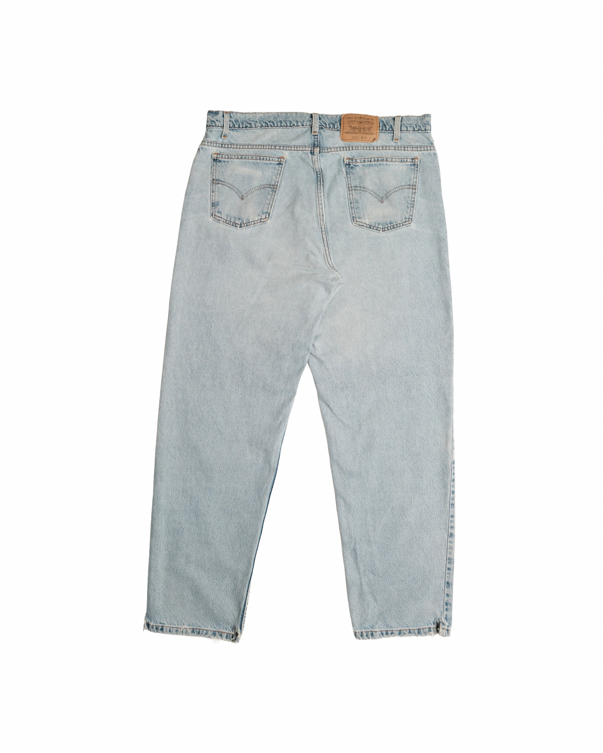 Vintage Levi’s • 38 mens / 36 wmns