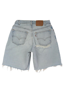 Vintage Levi’s Shorts • 30 mens / 28 wmns