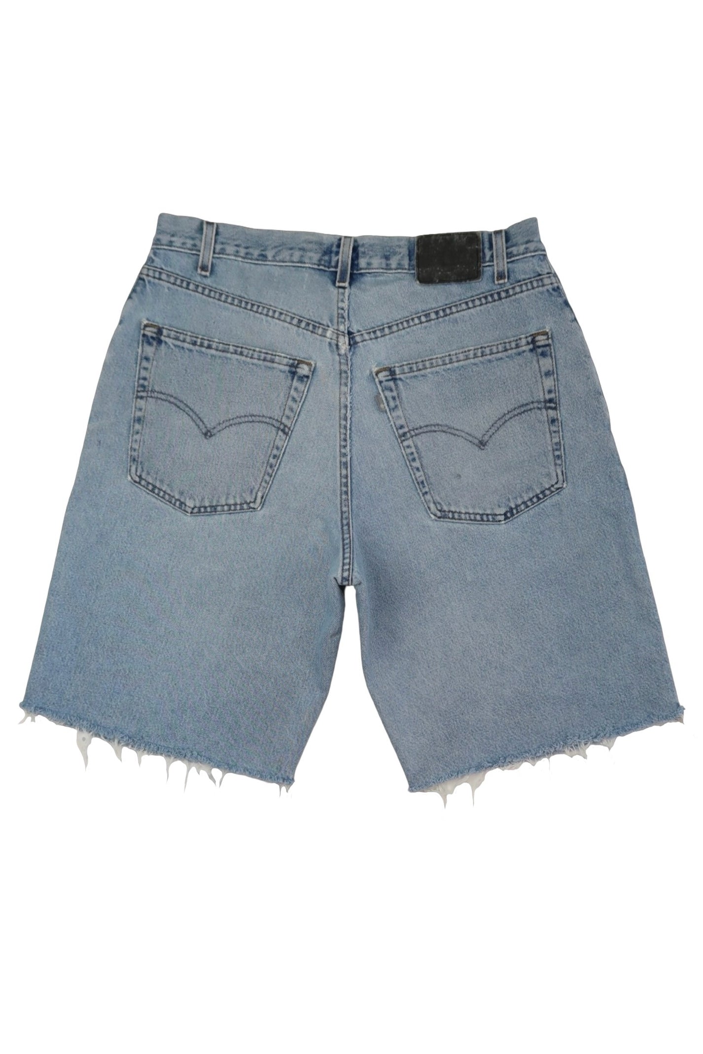 Vintage Levi’s Shorts • 33 mens / 31 wmns