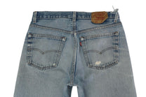Vintage Levi’s • 30 mens / 28 wmns