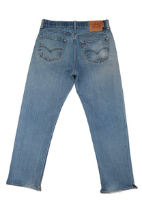 Vintage Levi’s • 32 mens / 30 wmns
