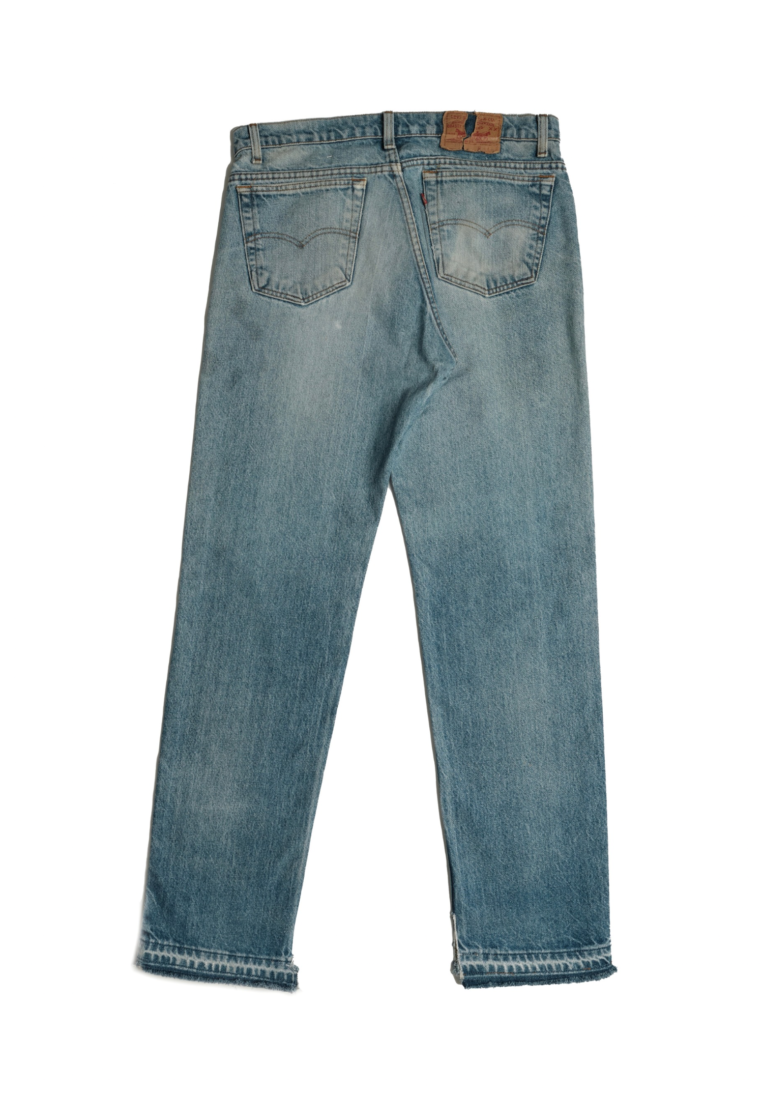 Vintage Levi’s • 34 mens / 32 wmns
