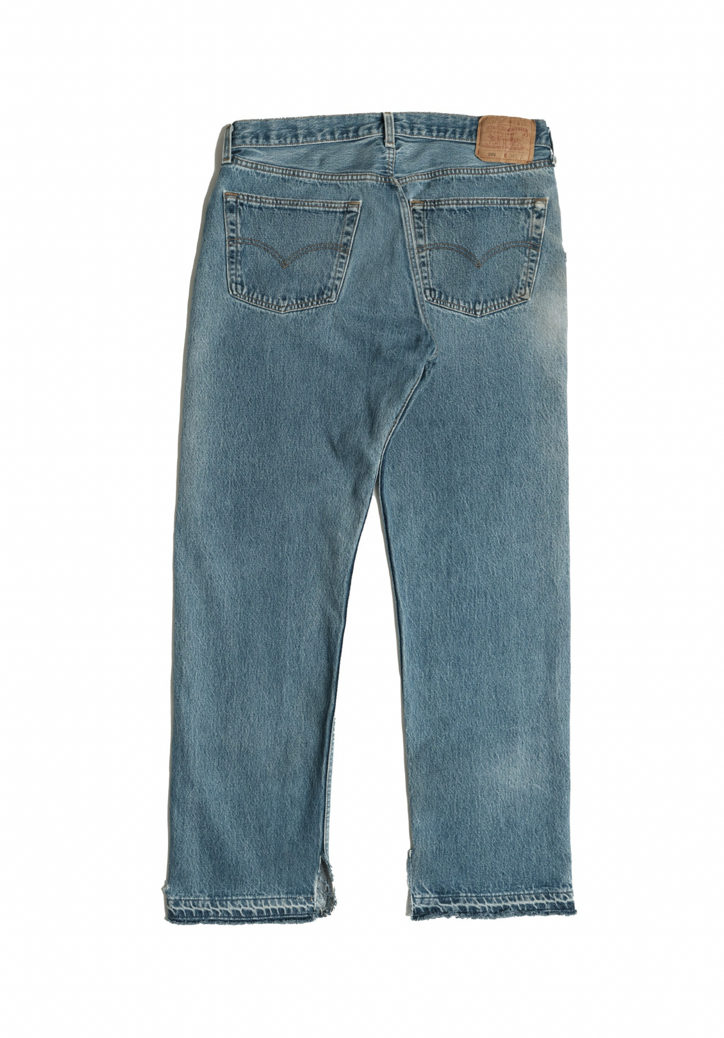 Vintage Levi’s • 34 mens / 32 wmns