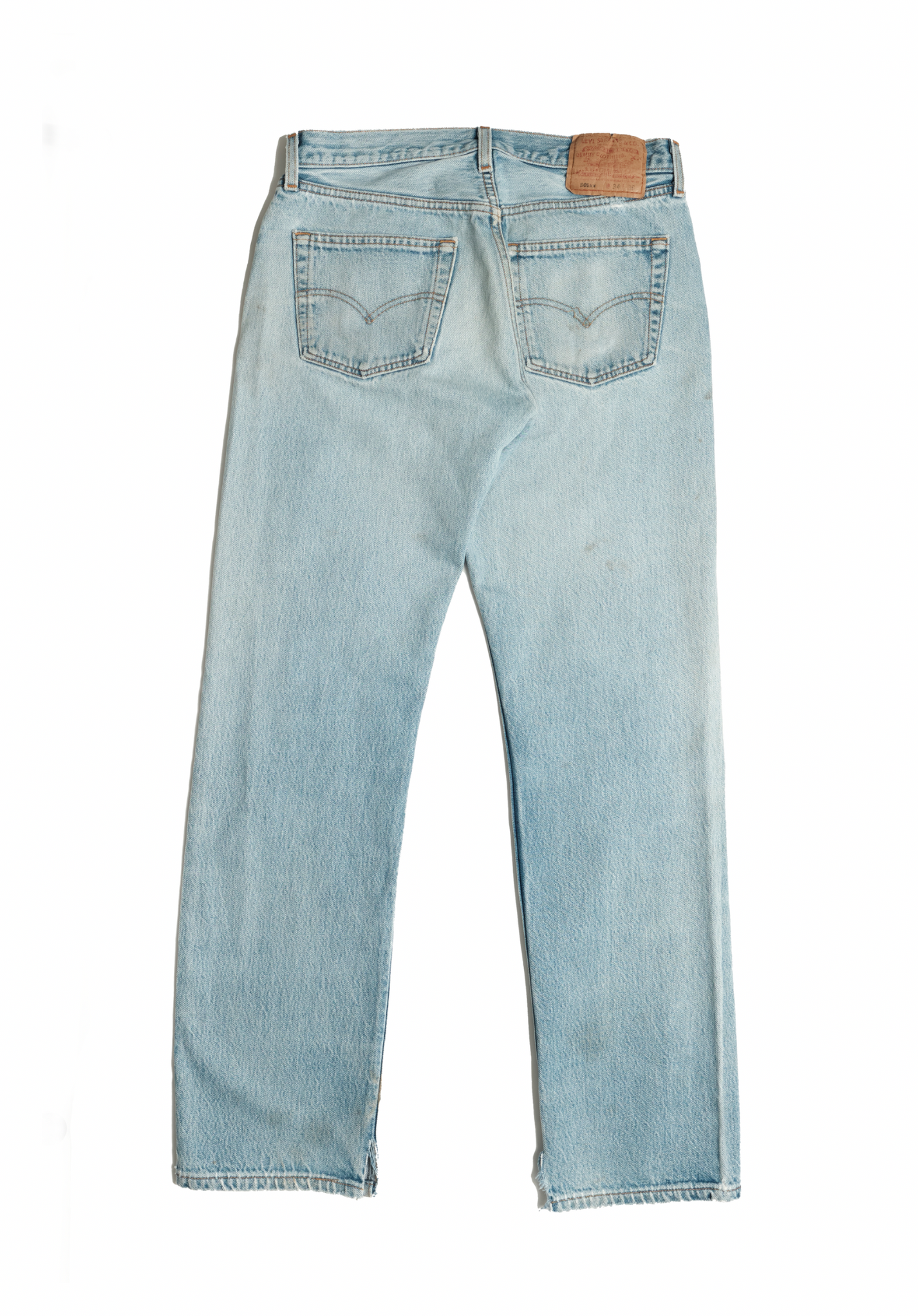 Vintage Levi’s • 31 mens / 29 wmns