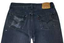 Vintage Levi’s • 33 mens / 31 wmns