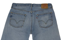 Vintage Levi’s • 34 mens / 32 wmns