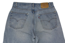 Vintage Levi’s • 33 mens / 31 wmns