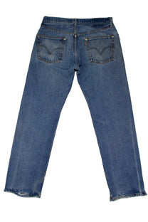 Vintage Levi’s • 32 mens / 30 wmns