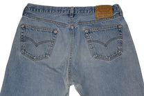 Vintage Levi’s • 34 mens / 32 wmns